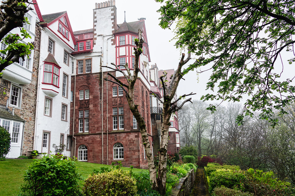 Ramsey Gardens Historic building on Ramsey Lane, Edniburgh… Flickr