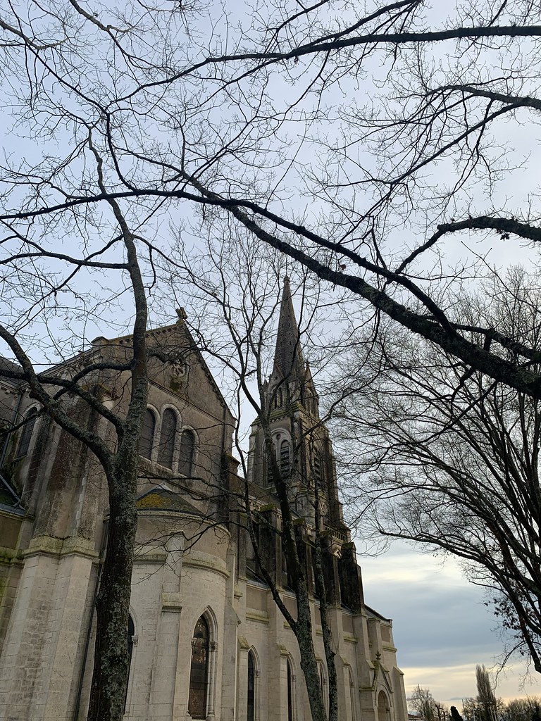 Église SaintEugénie, Pontonxsurl’Adour. Lee Flickr