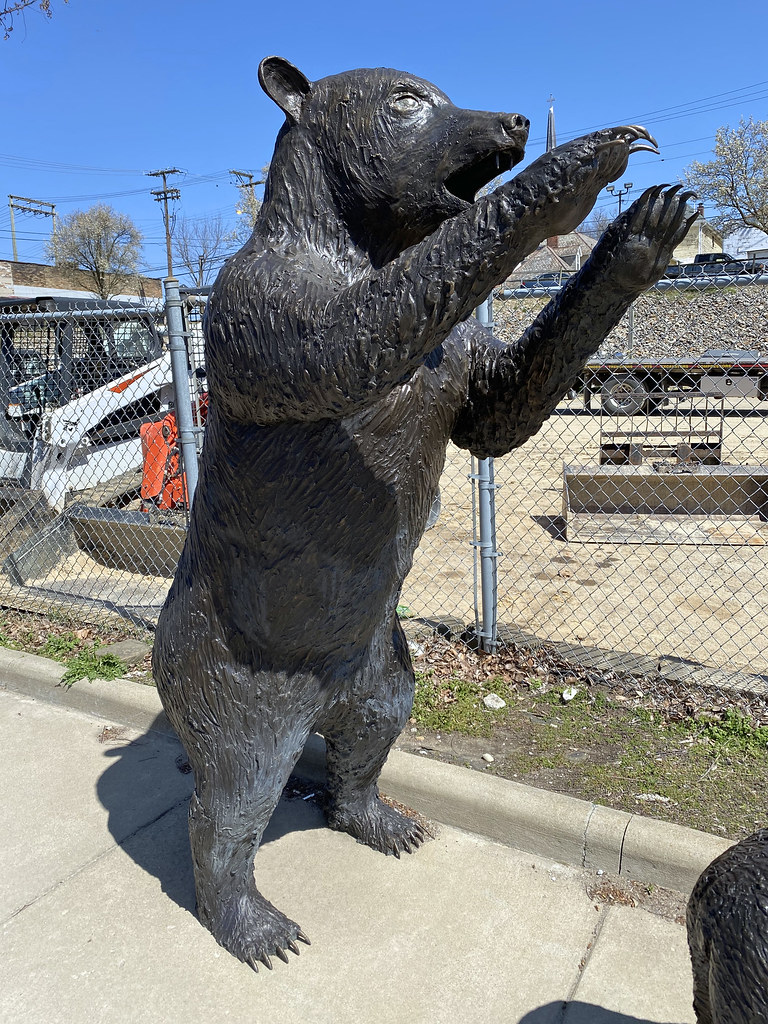 OH Zanesville Sculpture 17 Sculpture in Zanesville, Ohio… Flickr