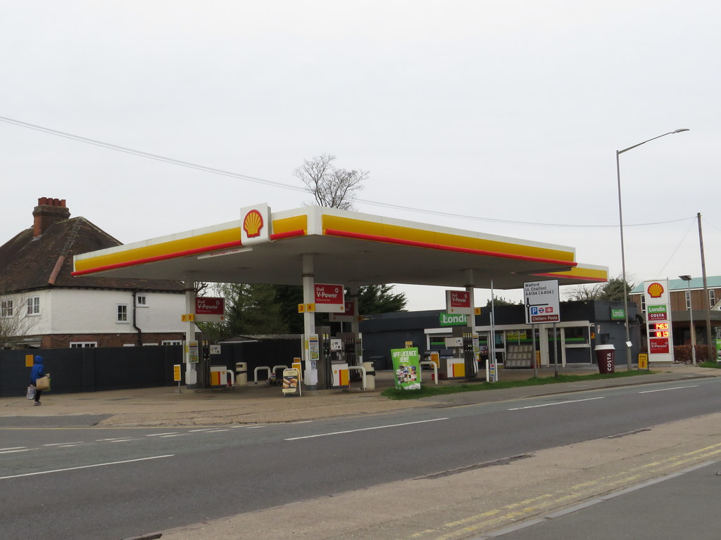 Shell Woodside Road, Amersham, Buckinghamshire HP6 6AJ 2… Flickr