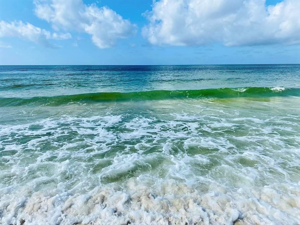 Wyatt Underwood "Waves" Award of Merit Special Artist … Flickr