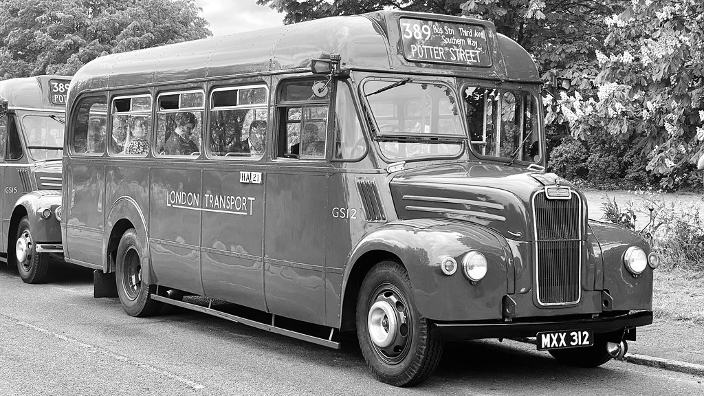 Harlow Classic Bus Running Day 2023 [3] The third in a ser… Flickr