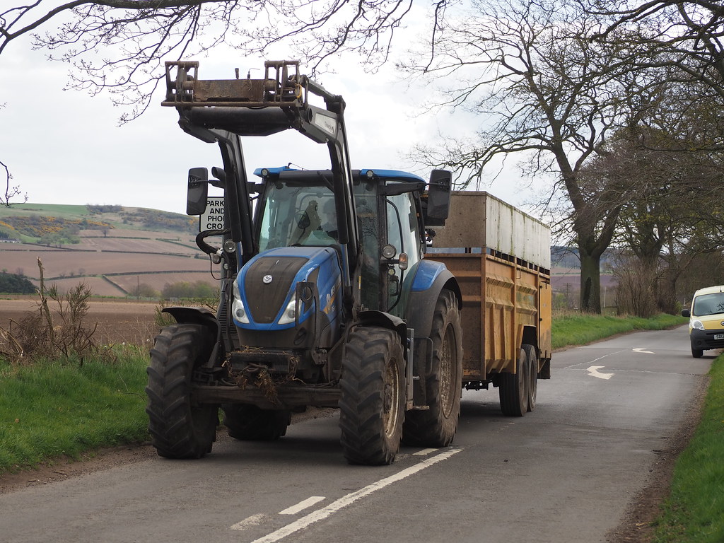 Ian Dawson in his tractor David Grant Flickr