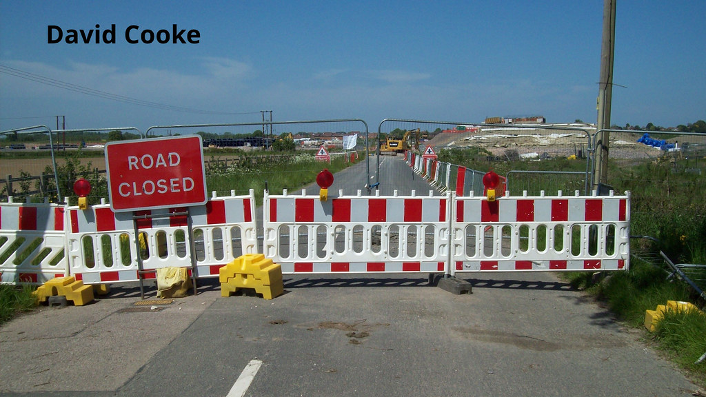 D24978 EWR Steeple Claydon 24.5.23 Road Closed for bridg… Flickr