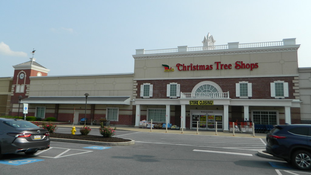 Christmas Tree Shops a photo on Flickriver