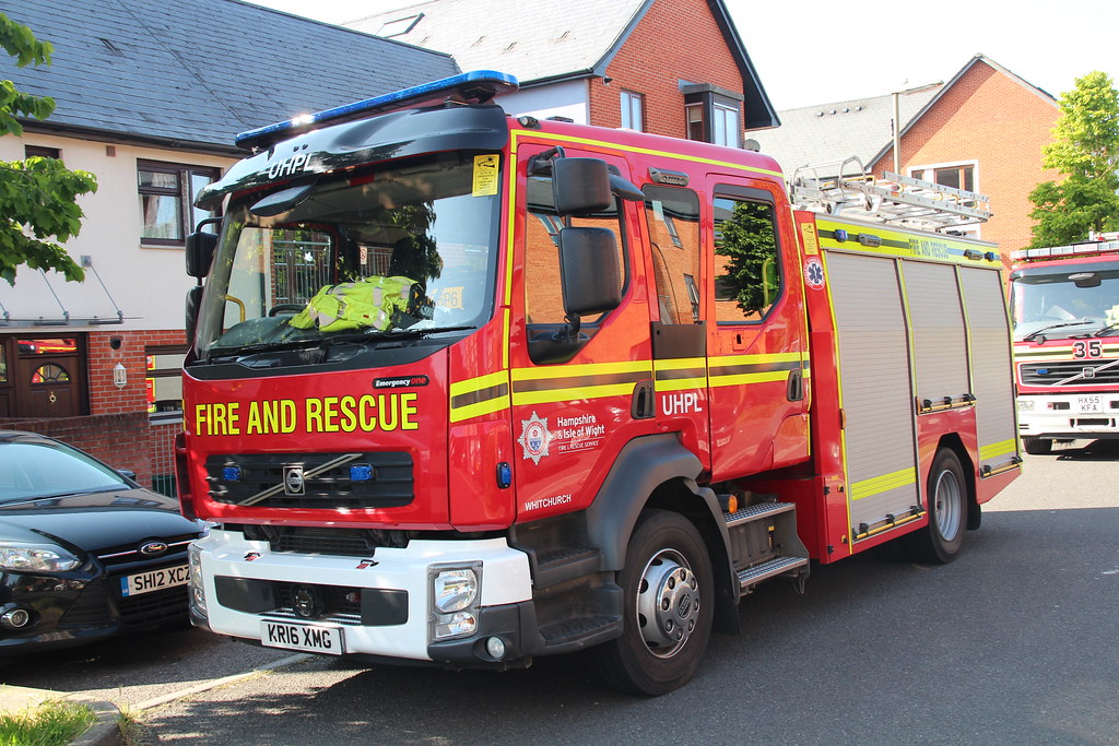16 pump fire, Oakridge Road, Basingstoke 27.5.23 Flickr