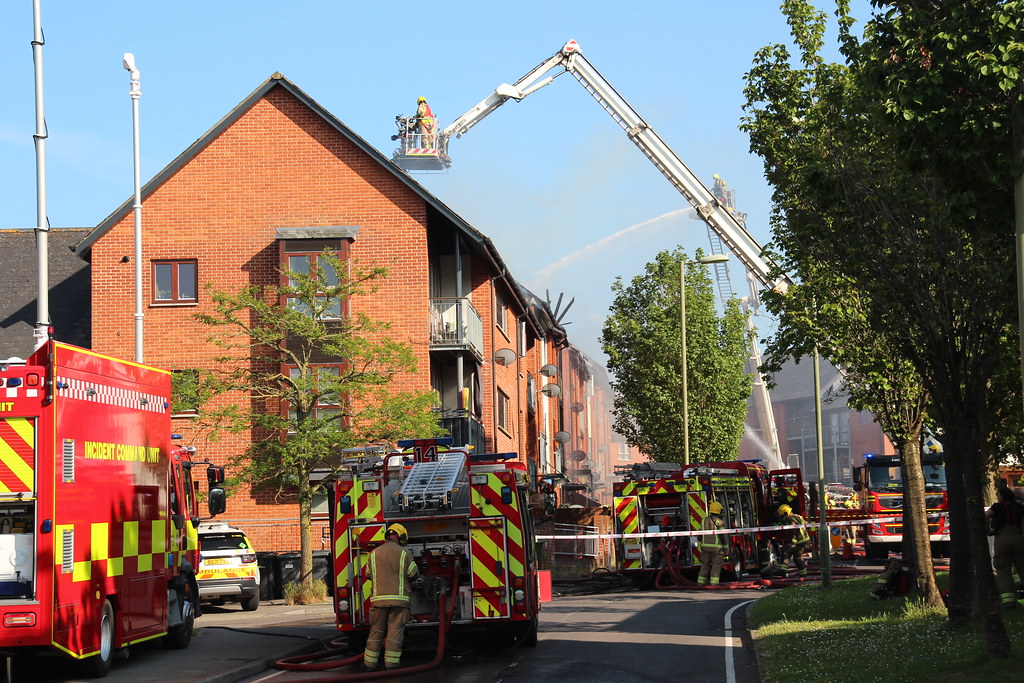 16 pump fire, Oakridge Road, Basingstoke 27.5.23 Flickr