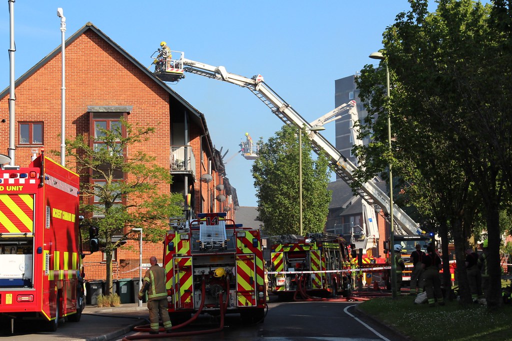 16 pump fire, Oakridge Road, Basingstoke 27.5.23 Flickr