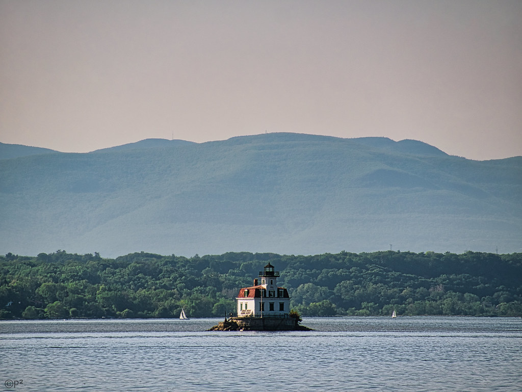 Esopus Meadows Lighthouse... Hudson River Port Ewen NY R… Flickr