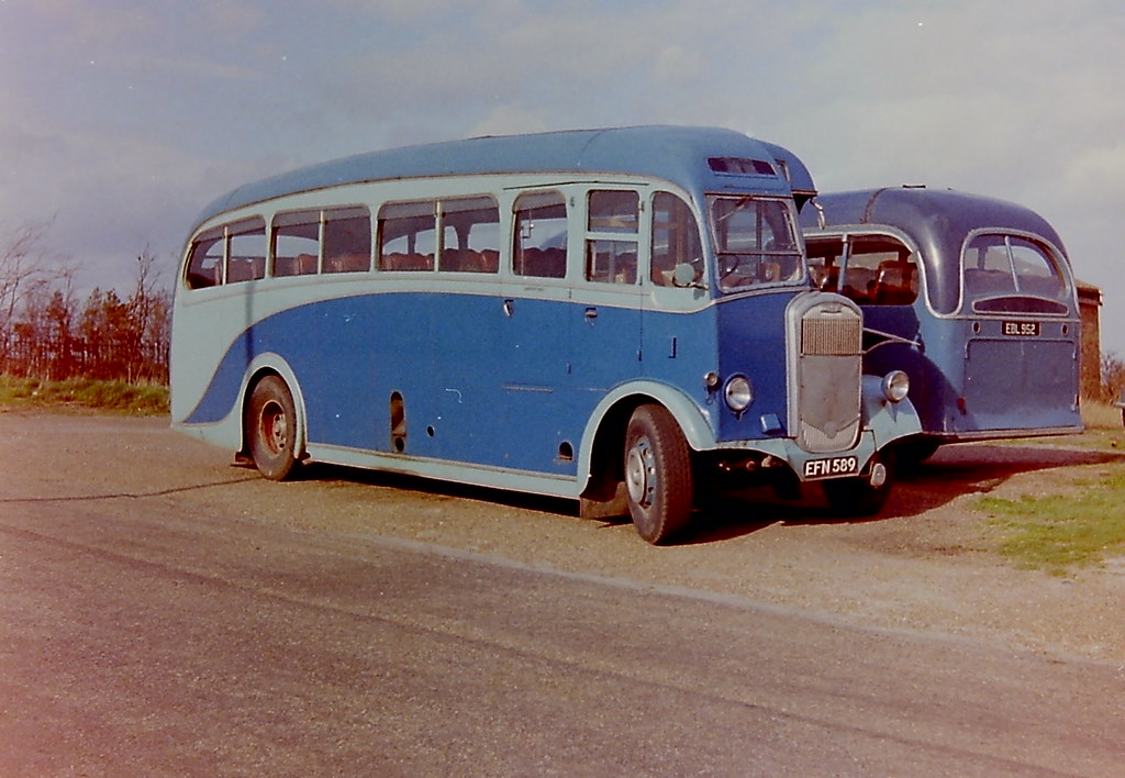 Gillies Coaches, Aylesham EFN589 ex East Kent EFN 589 one … Flickr