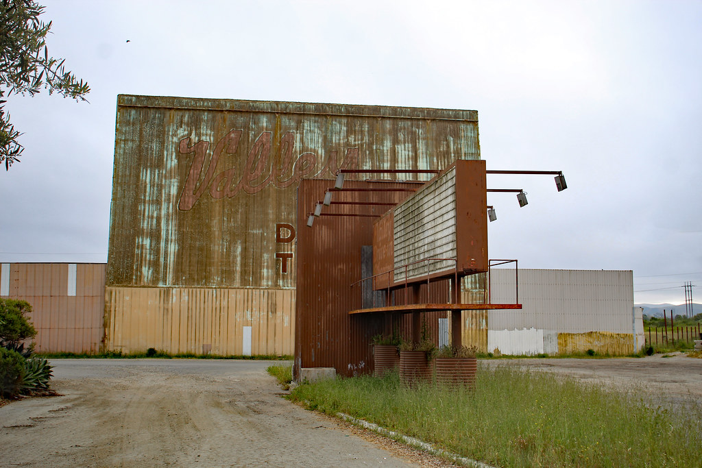 Valley Drive In Theater An abandoned drive in near Lompoc,… Flickr