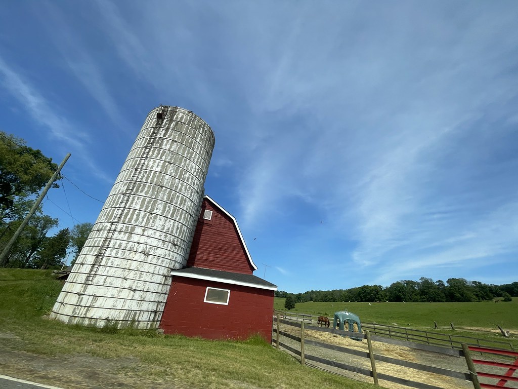 Spring in the New Jersey countryside. MacaoBravo Flickr
