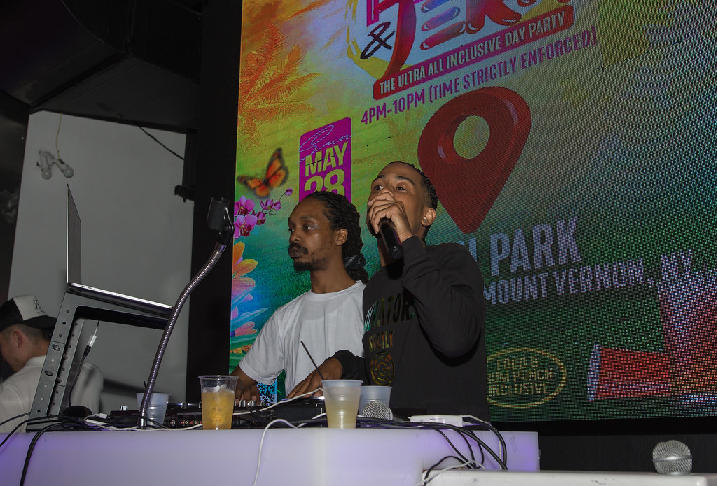 Mingles Night Club Denim & White Joe Bannister Flickr