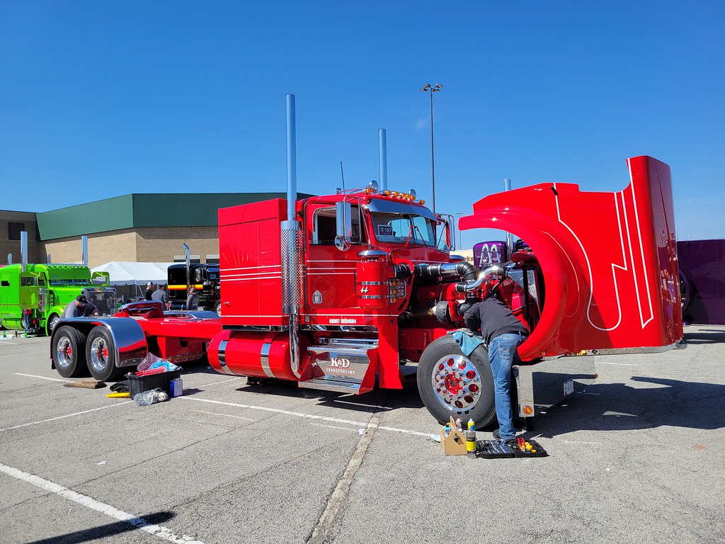 20230329_121643 2023 Mid America Trucking Show Custom and … Sean's Truck and Machinery