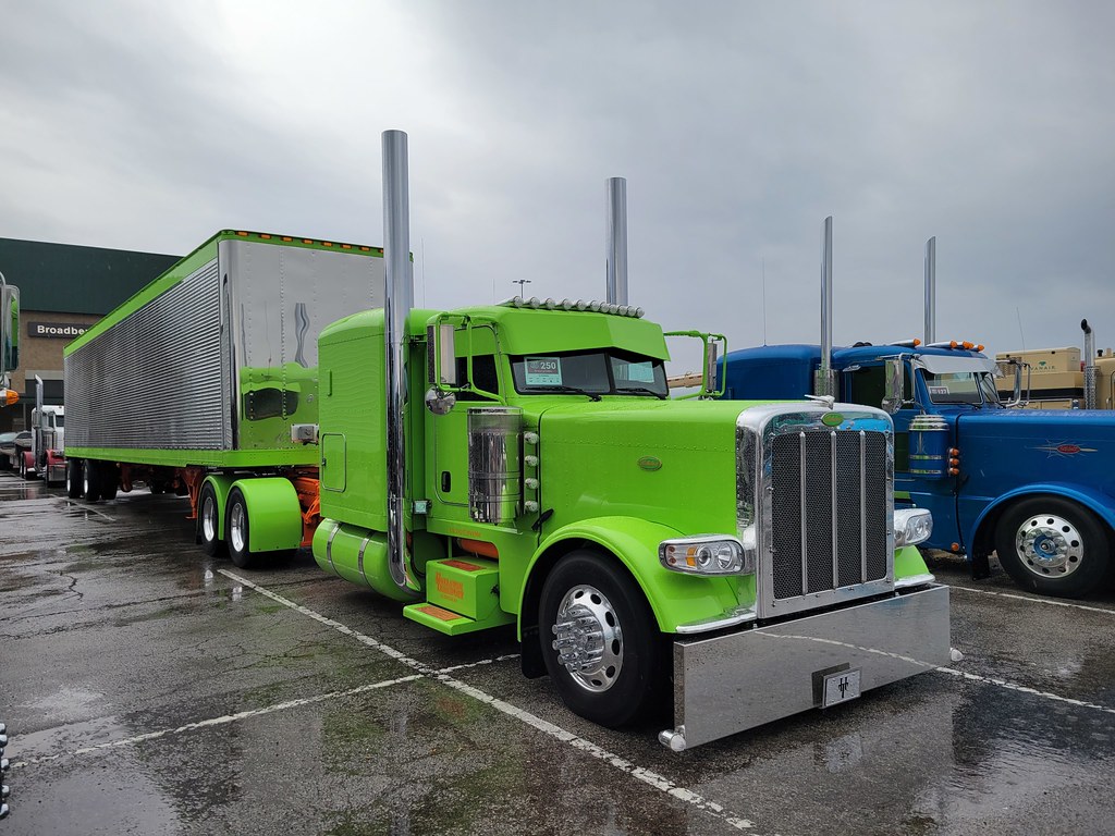 20230331_100709 2023 Mid America Trucking Show Custom and … Sean's Truck and Machinery