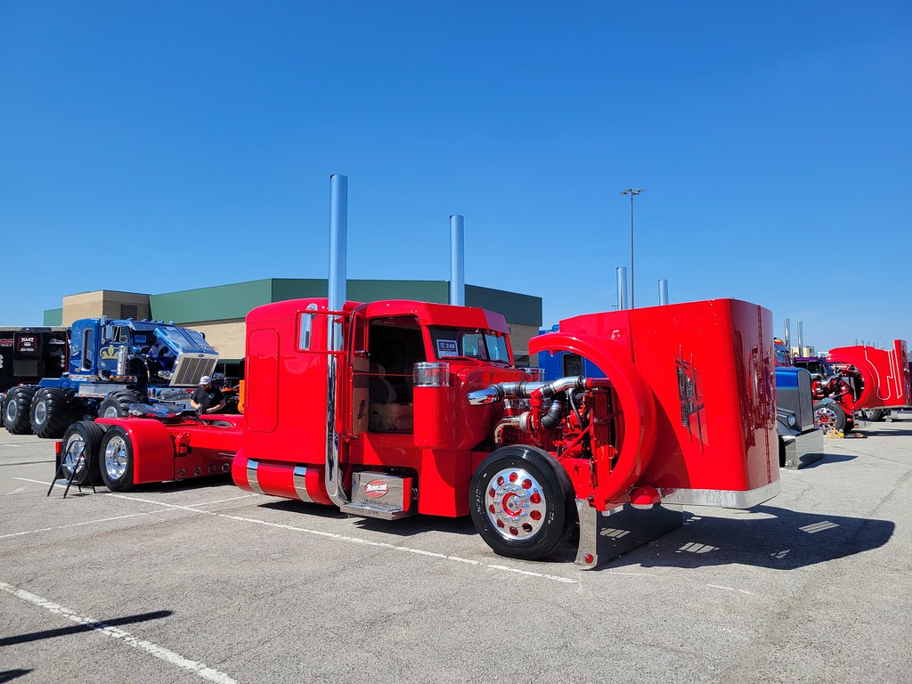 20230329_120411 2023 Mid America Trucking Show Custom and … Sean's Truck and Machinery