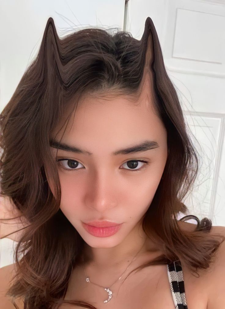  Clarissa Hairstyle & Beauty Inspo 2k25 Click Here to W… Flickr