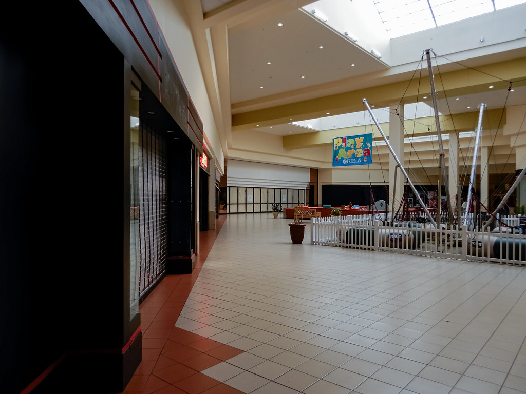 Macy's (FamousBarr) Court "Northpark Mall" Joplin, MO Flickr