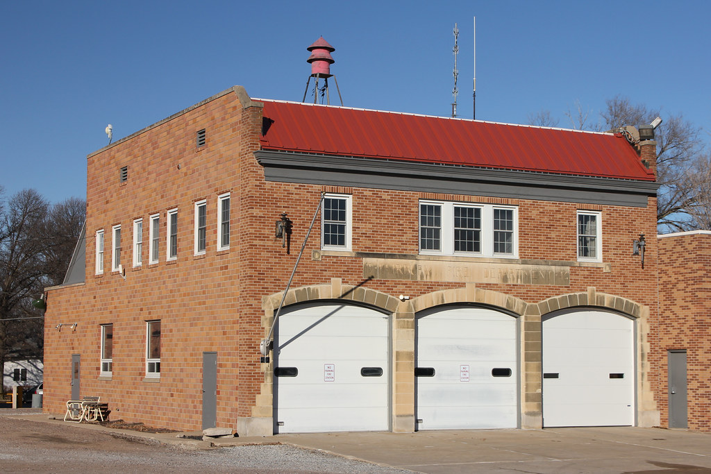 Fire Station (Former) Fairbury, NE Built in 1946 to hous… Flickr
