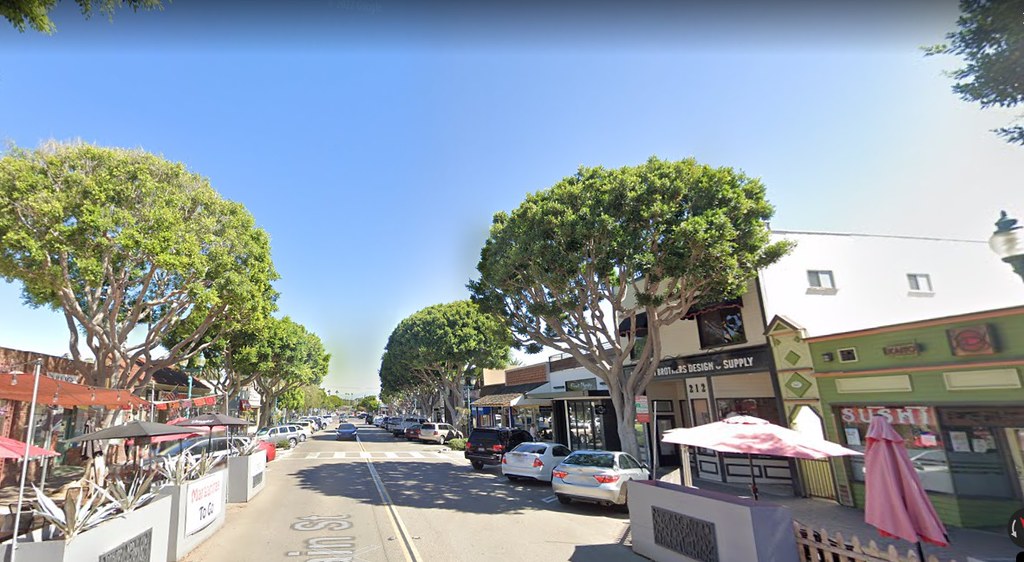 212 Main St Seal Beach former site of Seal Beach Hardwar… Flickr