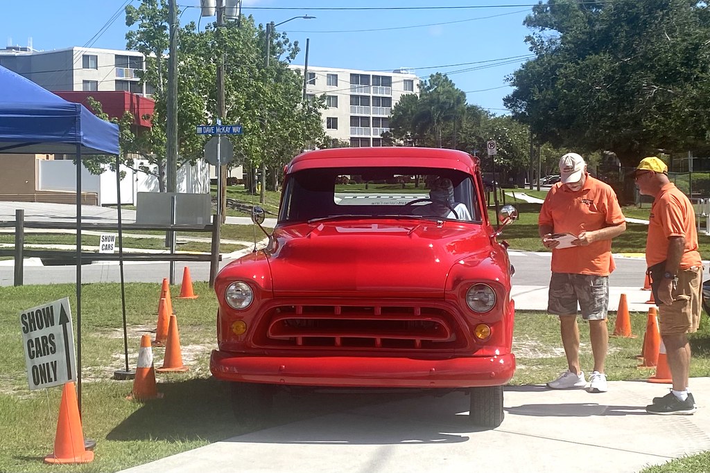 Car show arrival One of over 60 participants at the Pinell… Flickr