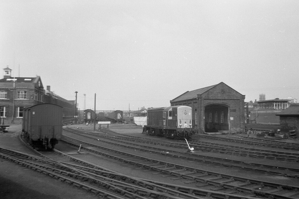 8226, Doncaster 8226 in the sidings South of Doncaster sta… Flickr