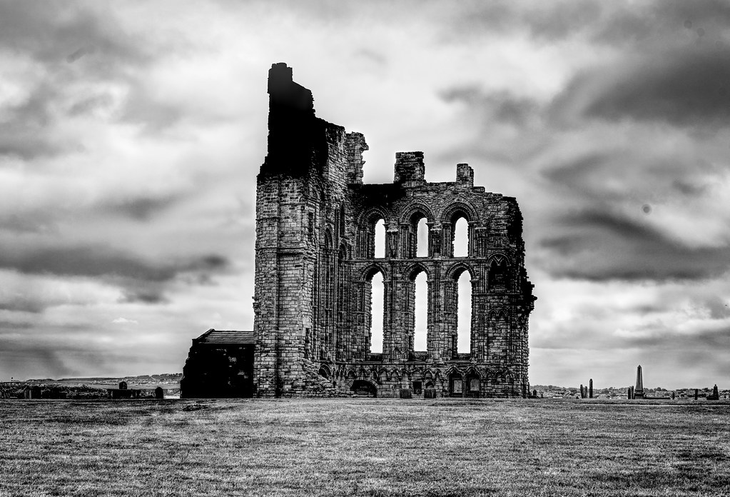 Tynemouth Priory IMG_2216&W2 Alison Halliday Flickr
