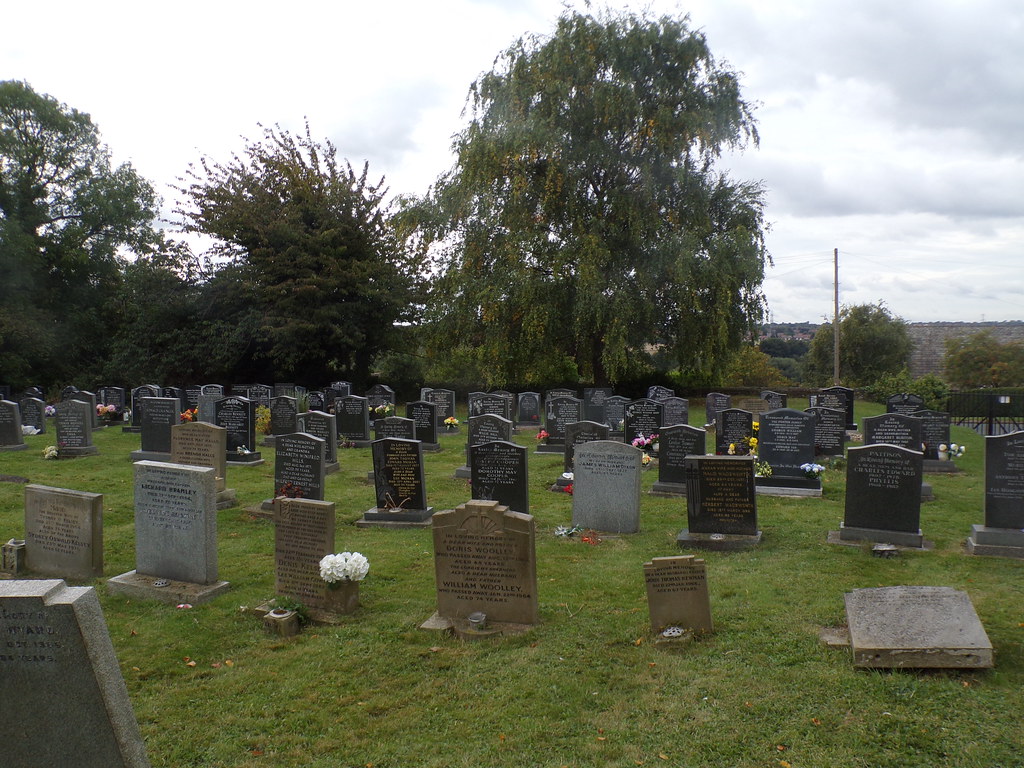St James' Churchyard, Fairburn, Selby In 1844 a Methodist … Flickr