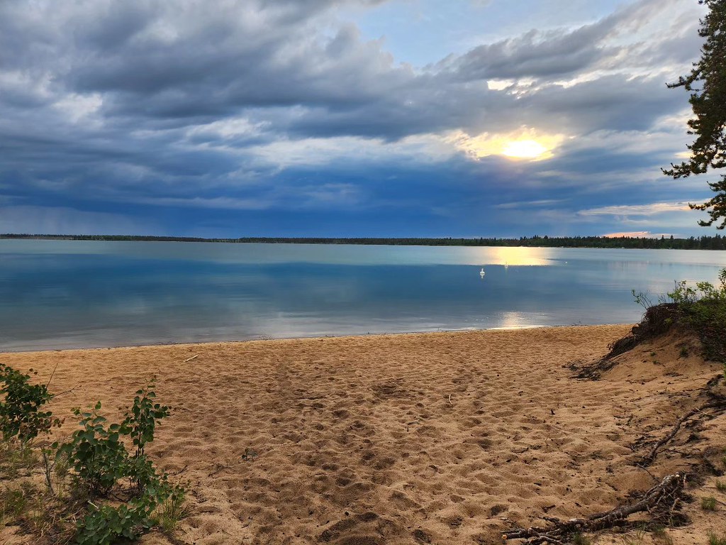 First evening at Kimball Lake, about 30m from our campsite… Flickr