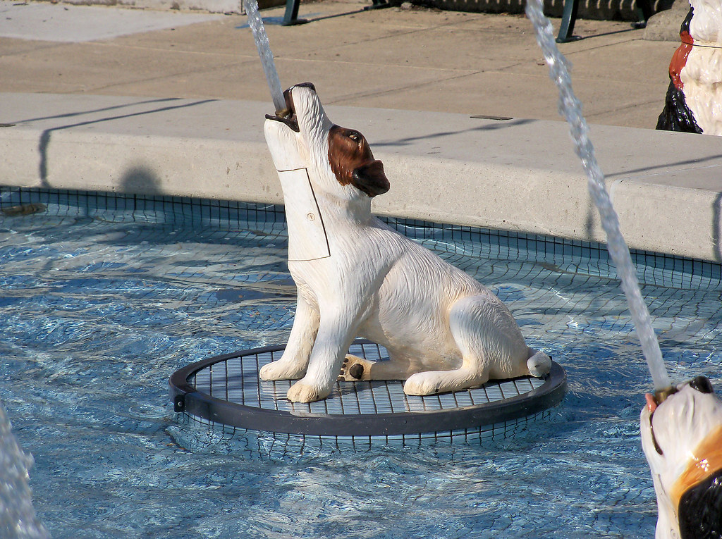 OH Mt Vernon Dog Fountain 24 The Dog Fountain in Mt Vern… Flickr