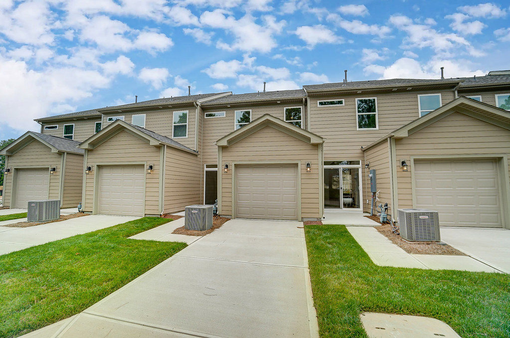 8032 Alston BT016 8032 Alston BT016 Brookdale Village Town… Flickr