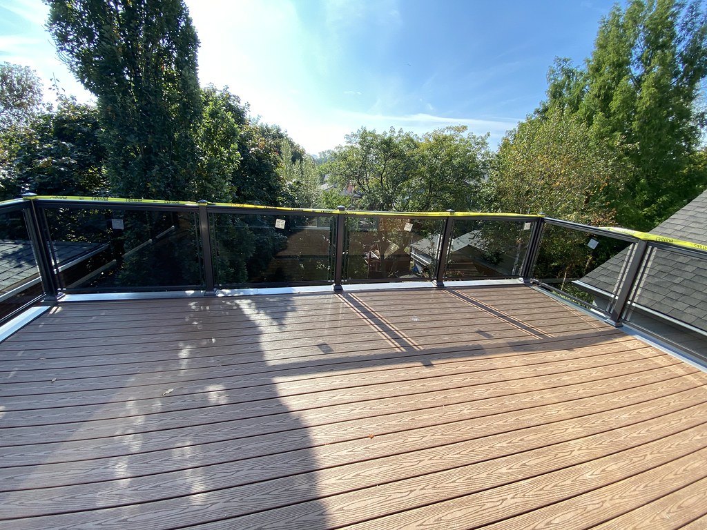 Deck with frosted glass Maciej Kiersnowski Flickr