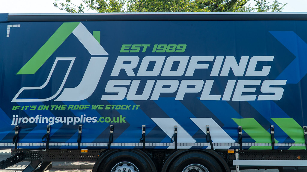 DSC08240 JJ Roofing Supplies Curtain Side Vehicle 2023 JJ Roofing