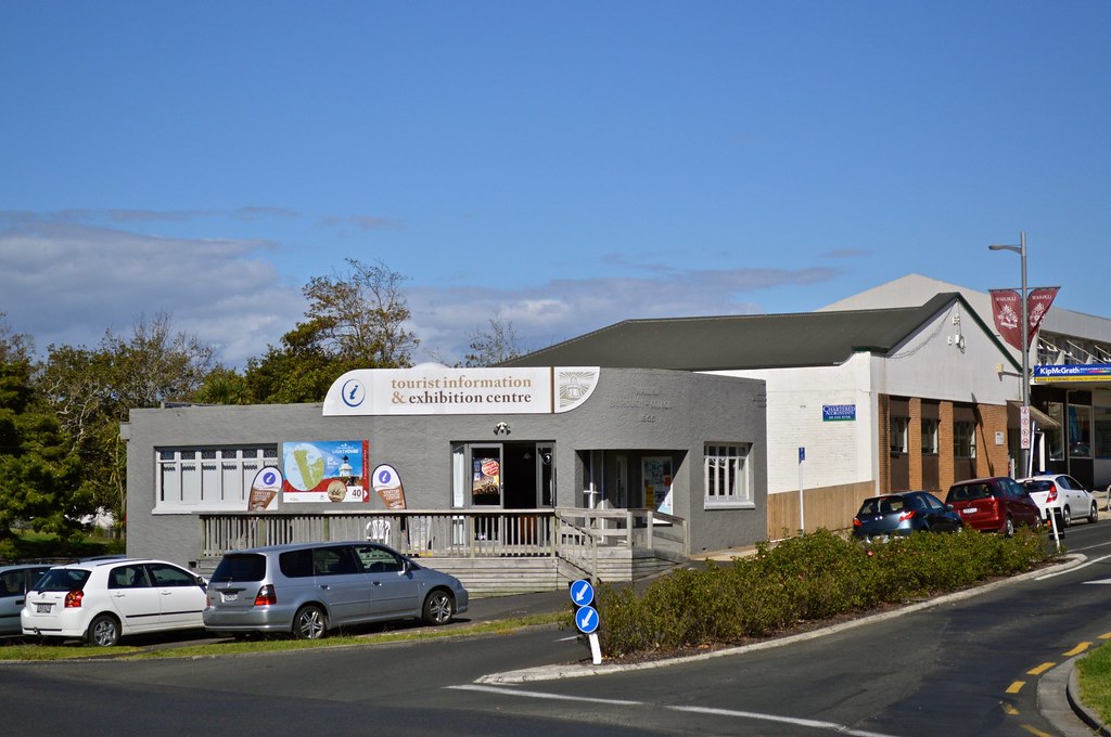 Queen Street 9 Queen St, Waiuku Charlie van de Graaf Flickr