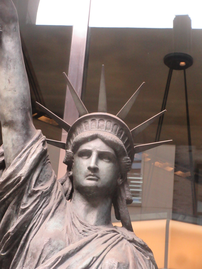 2023 Mini Statue of Liberty 61st St Midtown Manhattan 2771… Flickr