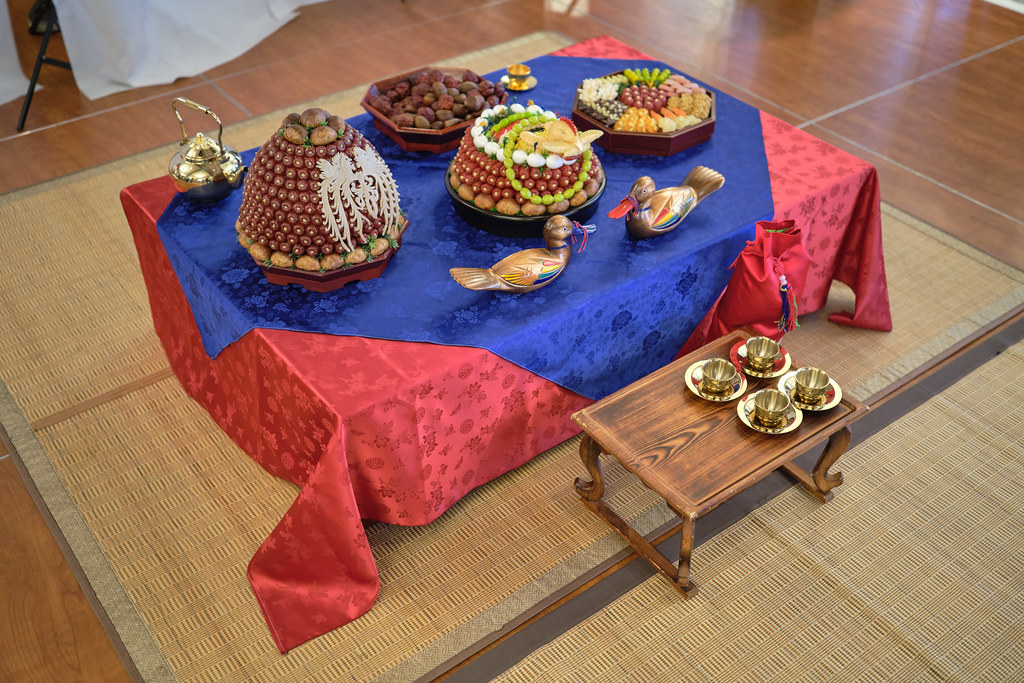 Table at Korean tea ceremony At the Deer Path Inn, East Il… Flickr