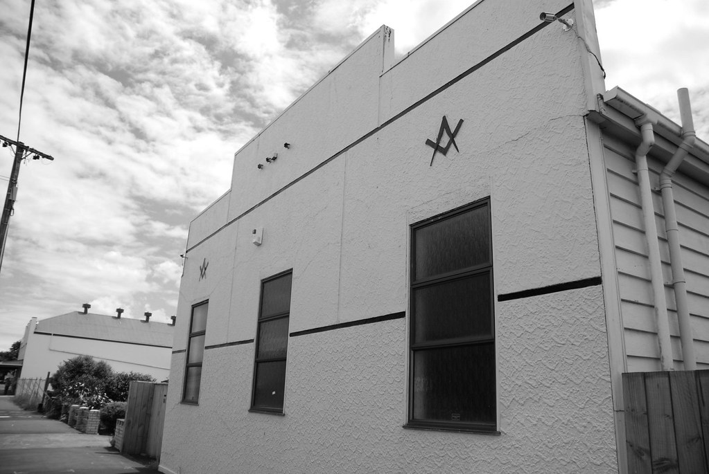 Masonic Building 8 Queen St, Waiuku Charlie van de Graaf Flickr