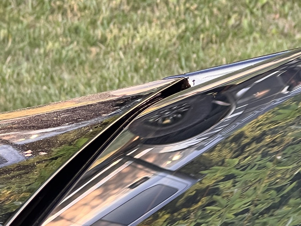 Rear window not fully seated? Trunk touching glass when closed Toyota