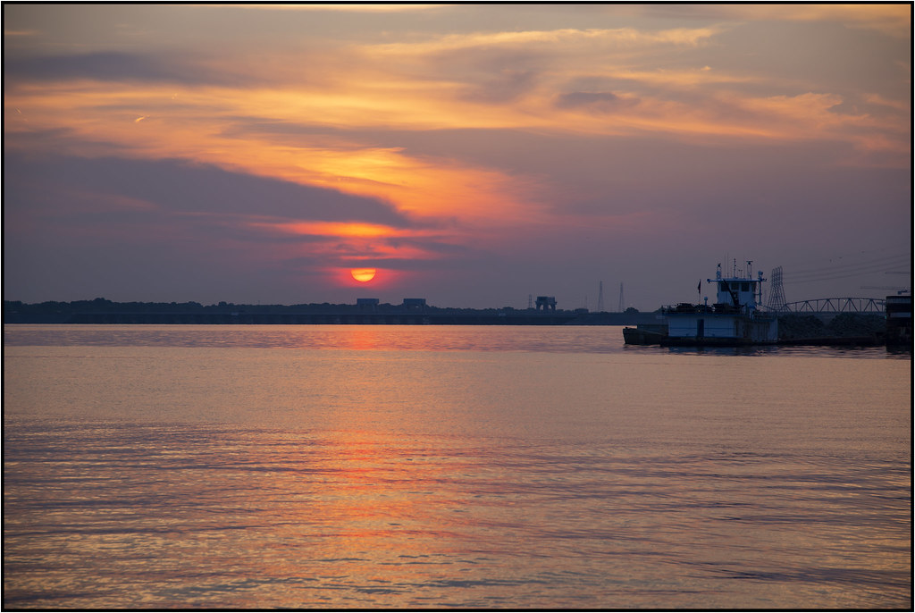 KY Lake Sunset Tonight's sunset was interestingly similar … Flickr