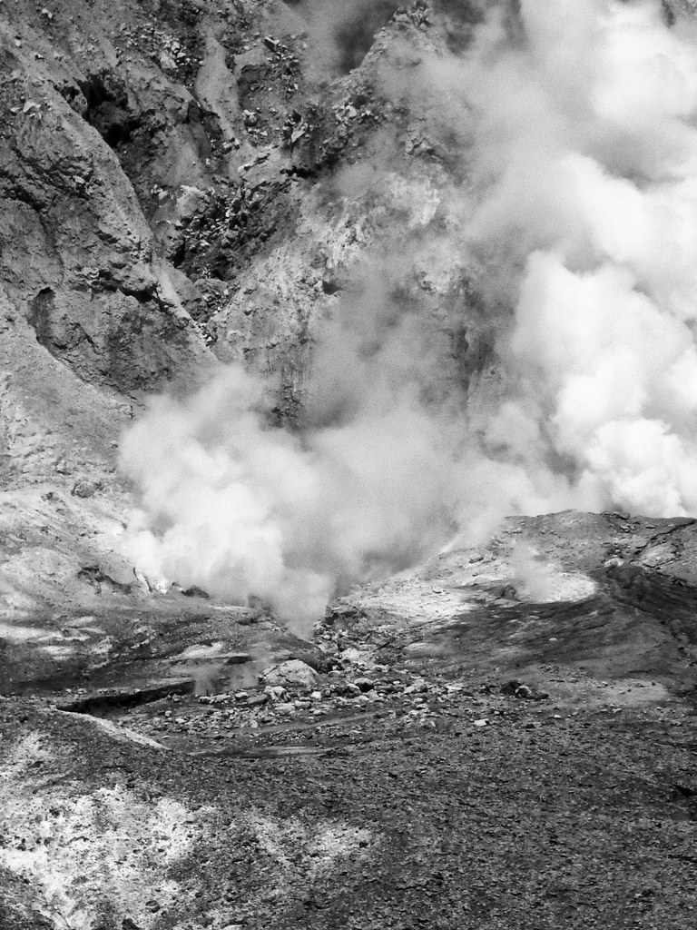 White Island 548 White Island Charlie van de Graaf Flickr