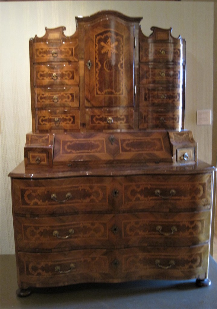 Vucovar A few pieces of antique furniture sit oddly in roo… Flickr