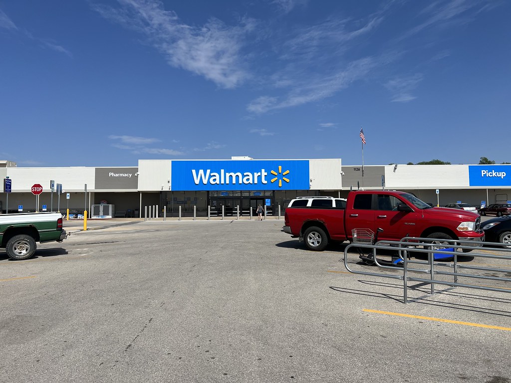 WalMart Tipton, Iowa 2023 Visit Post Remodel They rem… Flickr