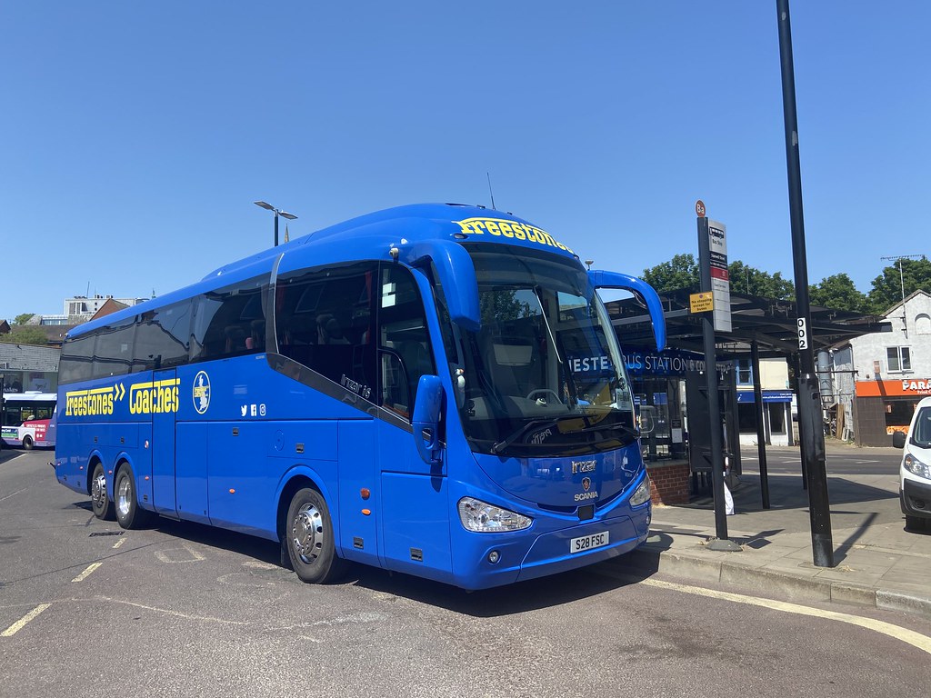 Freestone(The big green coach) That coach look smart Flickr