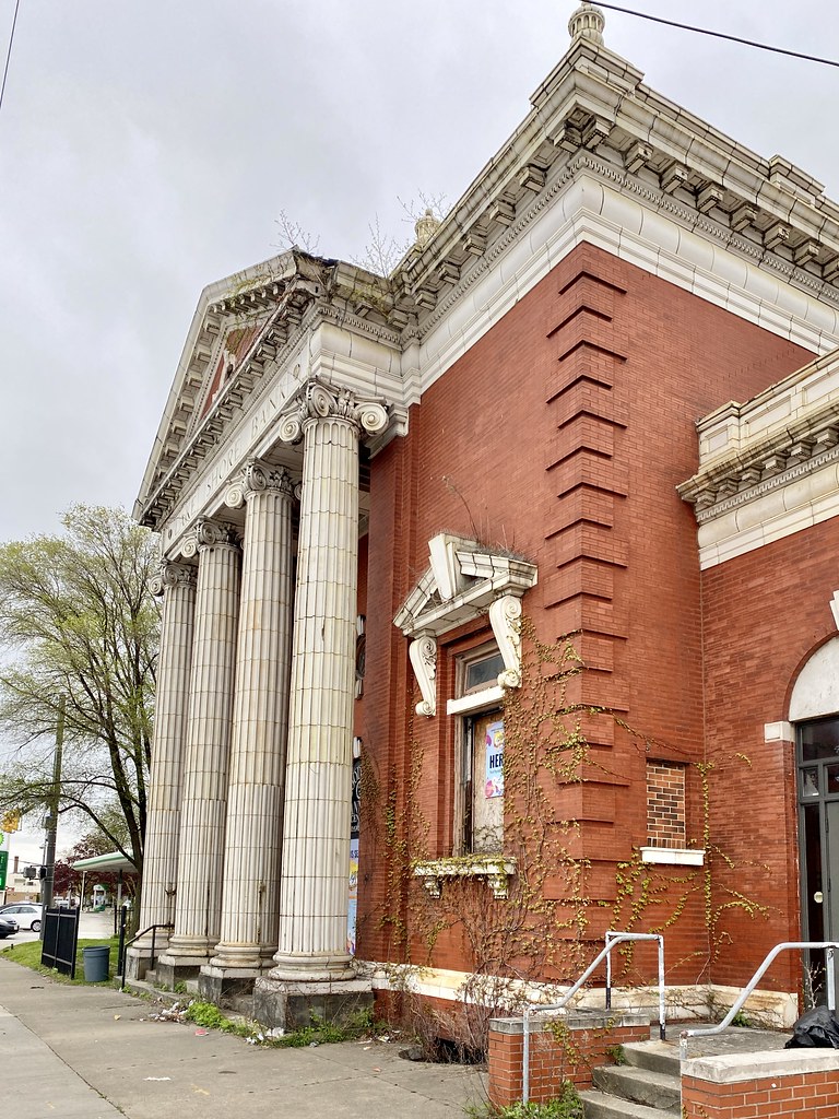 Old Lake Shore Bank, GoodrichKirtland Park, Cleveland, OH… Flickr