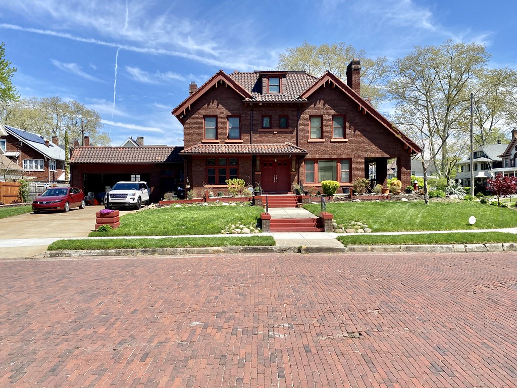 East 98th Street, Glenville, Cleveland, OH Built in 1915, … Flickr