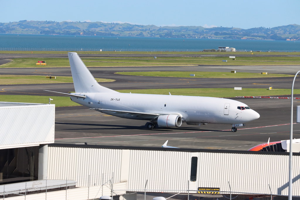 Airwork New Zealand Boeing 737300SF ZKTLE flightaware.co… Flickr