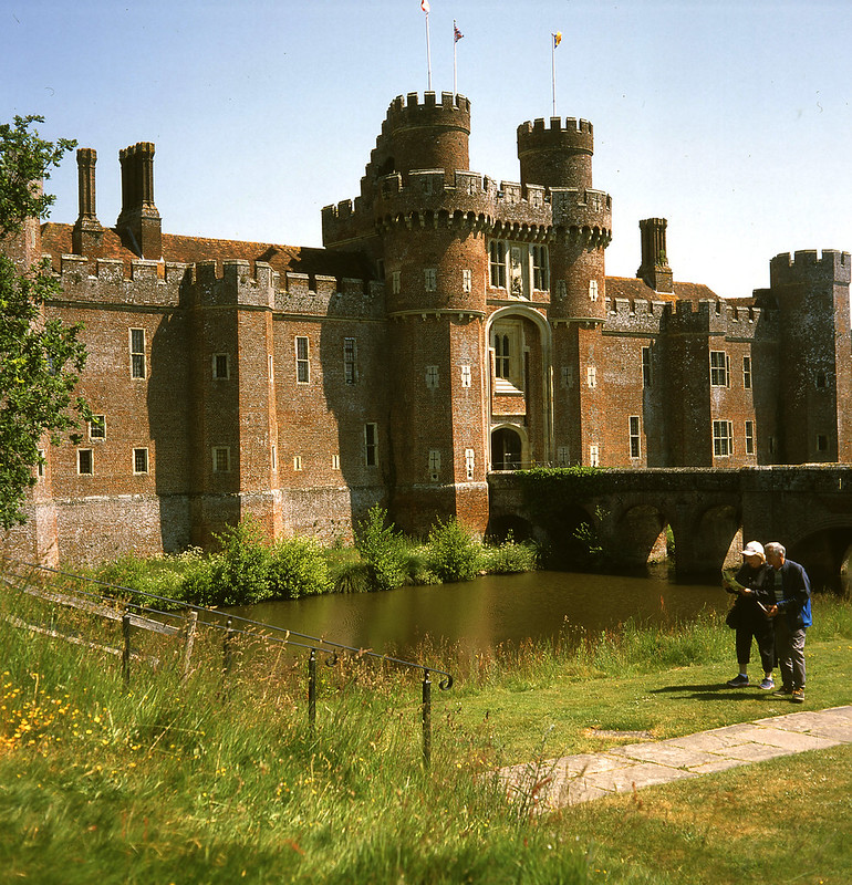 HERSTMONCEUX CASTLE Flickr