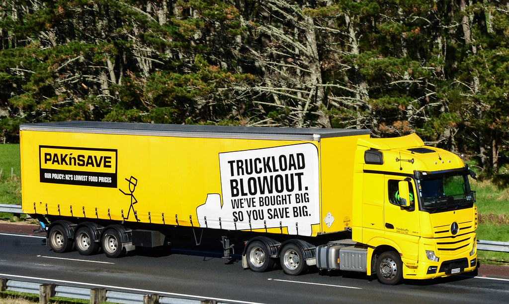 Mercedes, Foodstuffs Bawden Rd, Dairy Flat, Auckland. 8th … Mike