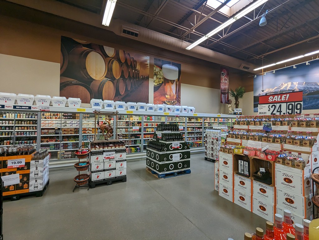 HyVee HyVee on North 27th Street in Lincoln, Nebraska.