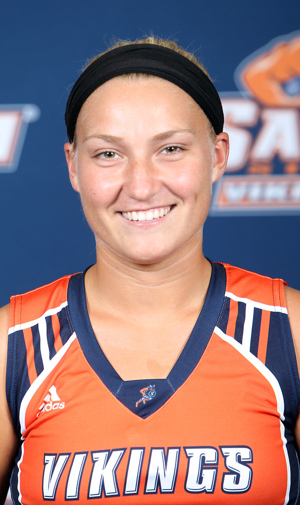 SSUFH_RILEY Salem State University Field Hockey Senior Def… Flickr